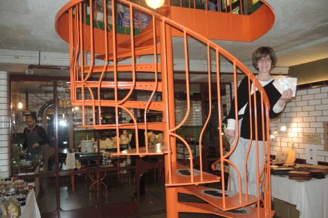 Bread-Cheese Lunch 2-of-4: Purchases at the basement Cheese-Shop.