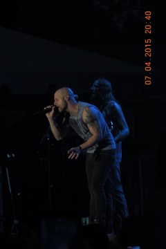 Daughtry sings for Camp Lejeune